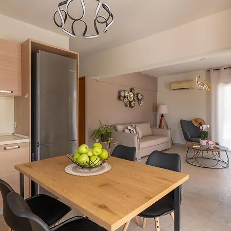 Dioni Pool House Вилла *