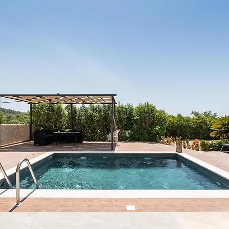 Dioni Pool House * Ialysos (Rhodes)