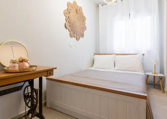 Dioni Pool House イアリソス